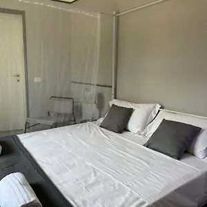 https://eureka-studio-apartment.taorminaitalyhotels.com